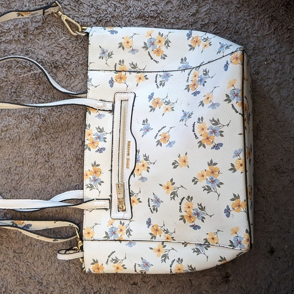 Steve Madden floral purse - Picture 3 of 3